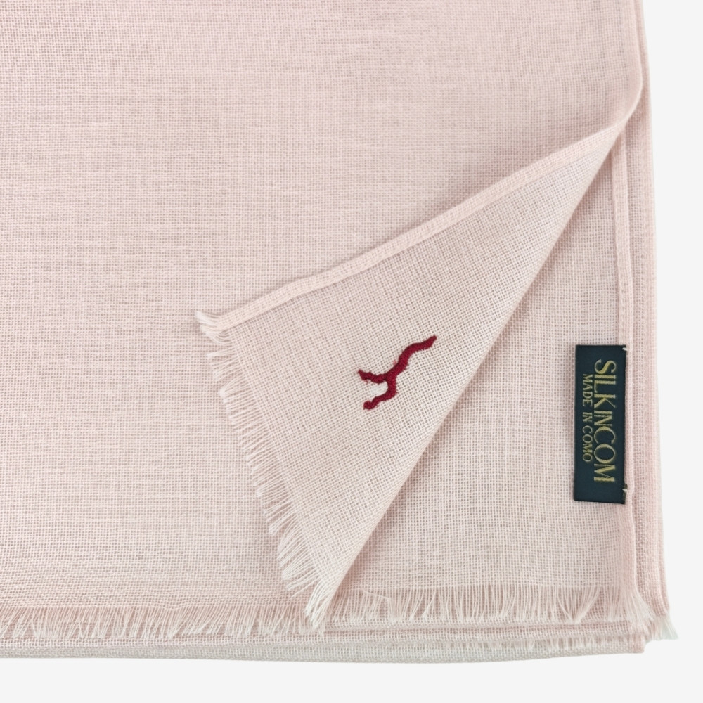 Bellagio Cipria — logo rosso Cashmere — vista 3